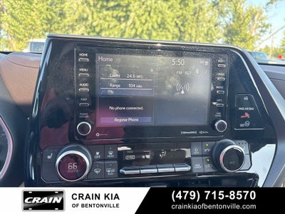 2022 Toyota Highlander XLE - SUNROOF / CLEAN CARFAX / ONE OWNER