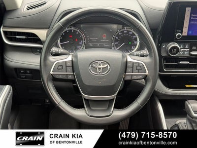 2023 Toyota Highlander XLE - AWD / SUNROOF