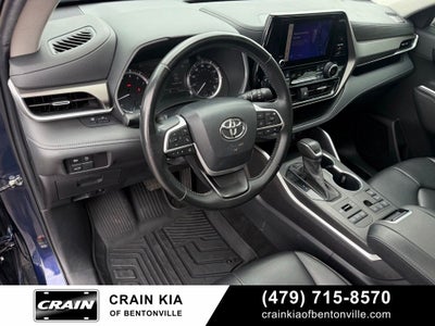 2023 Toyota Highlander XLE - AWD / SUNROOF