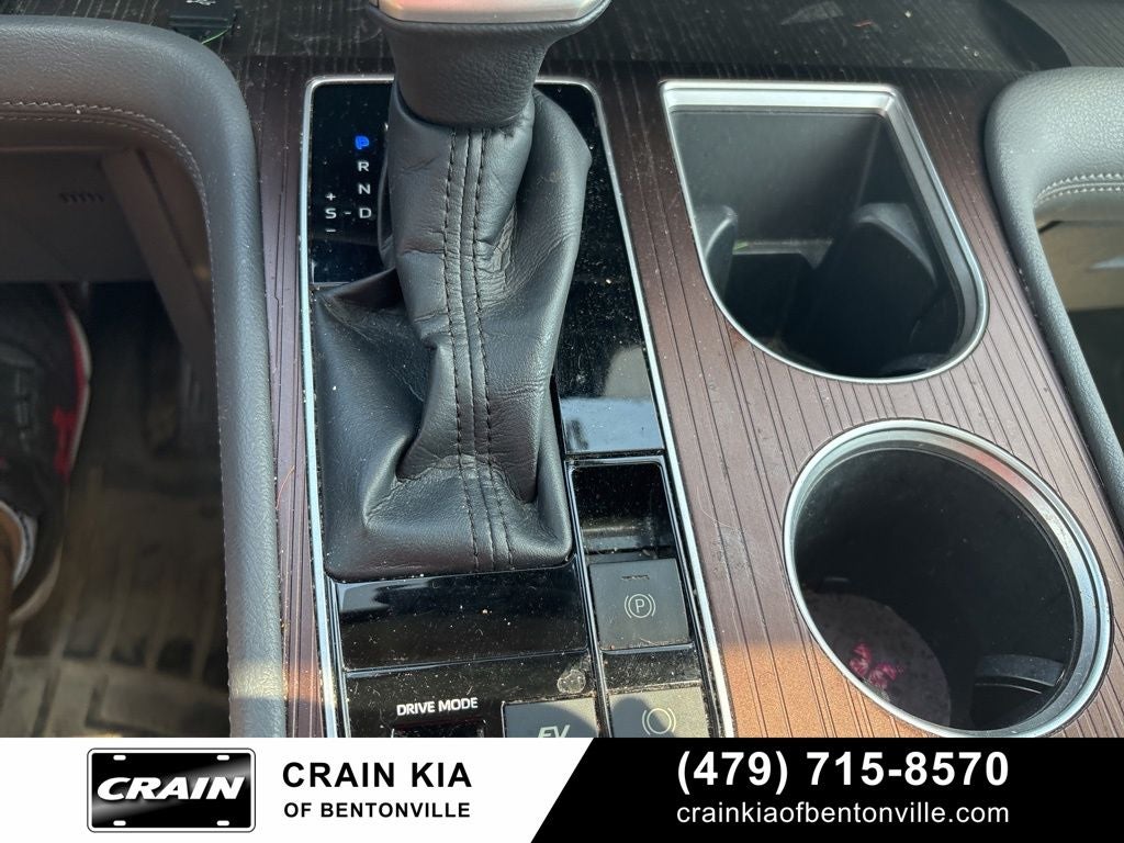 2021 Toyota Sienna XLE 8 Passenger / CLEAN CARFAX