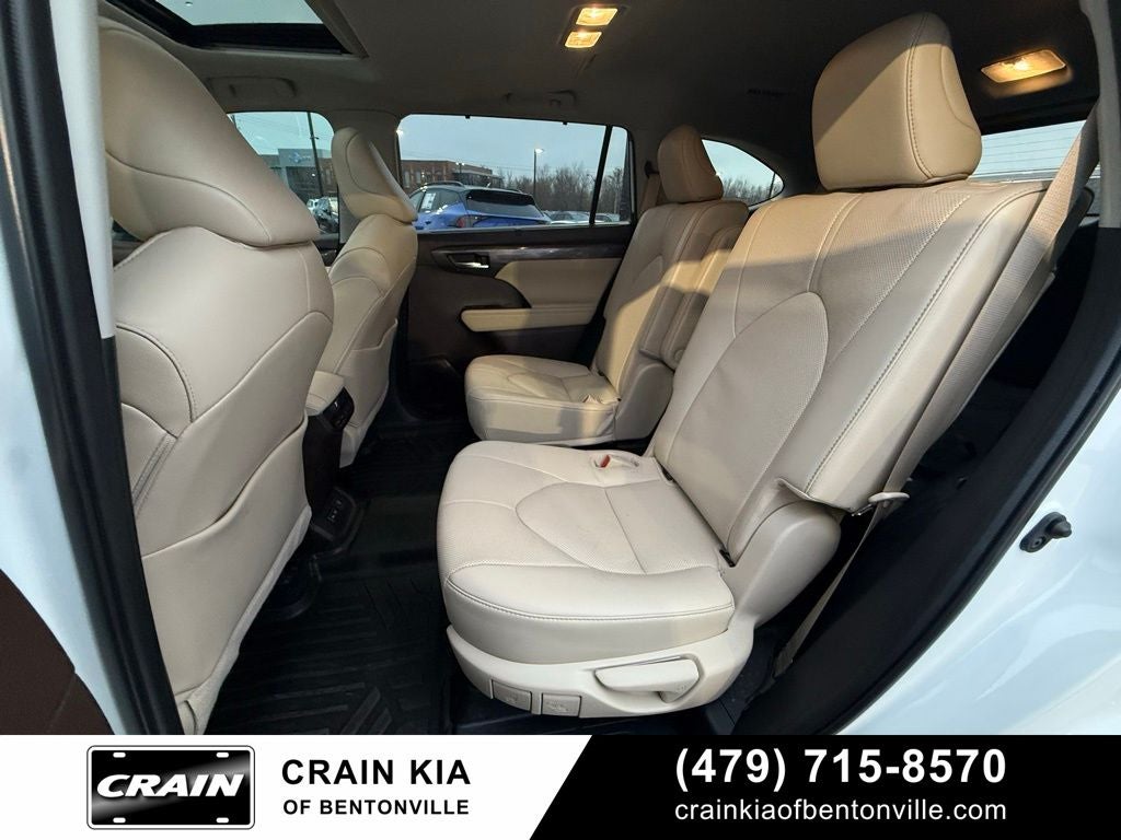 2022 Toyota Highlander Limited - SUNROOF / CLEAN CARFAX / ONE OWNER