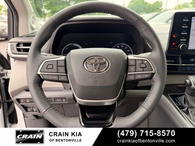 2023 Toyota Sienna Limited - SUNROOF / CLEAN CARFAX / ONE OWNER