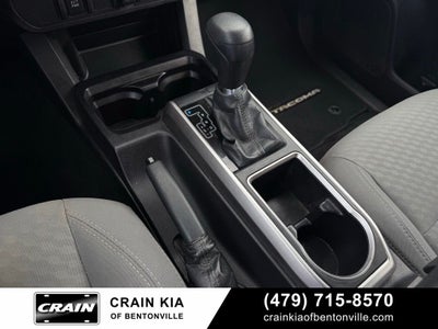 2021 Toyota Tacoma SR5 V6 - 4WD / CLEAN CARFAX
