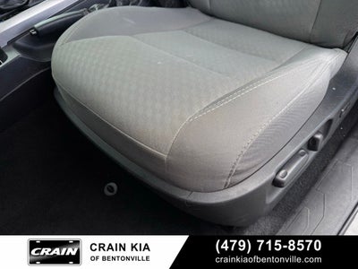 2021 Toyota Tacoma SR5 V6 - 4WD / CLEAN CARFAX
