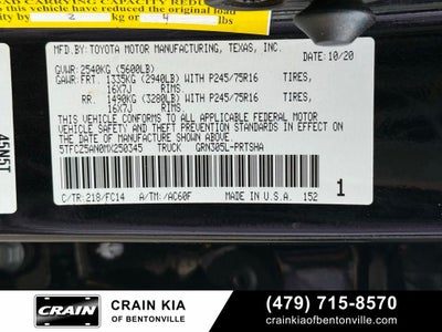 2021 Toyota Tacoma SR5 V6 - 4WD / CLEAN CARFAX