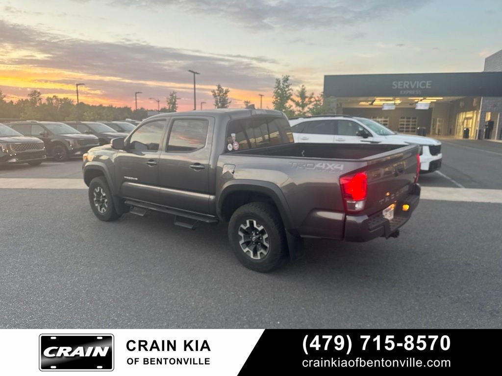 2017 Toyota Tacoma TRD Off-Road Premium V6 - 4WD / SUNROOF / CLEAN CARFAX