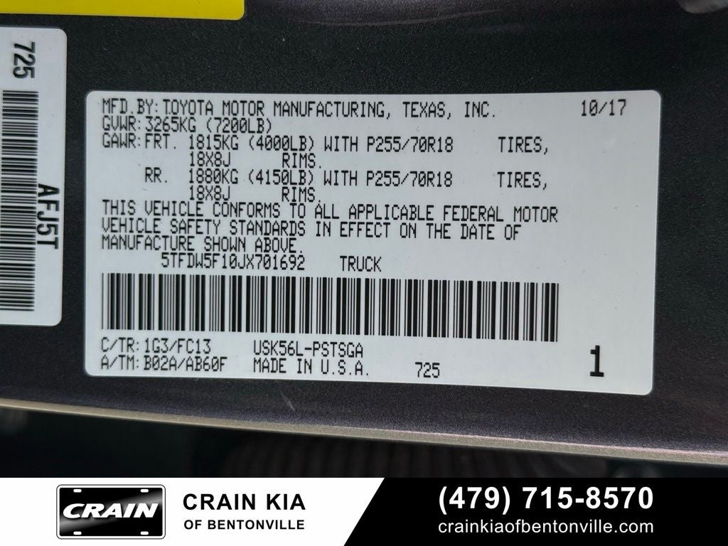 2018 Toyota Tundra SR5 - 4WD / CLEAN CARFAX HISTORY