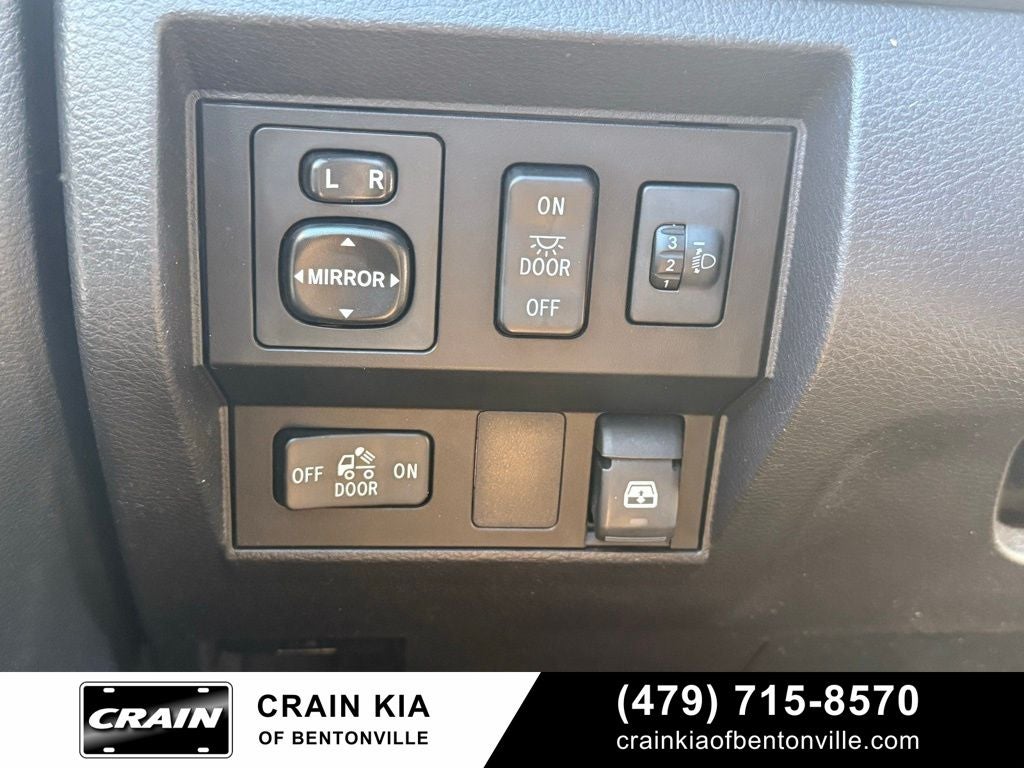 2015 Toyota Tundra SR5 - 4WD