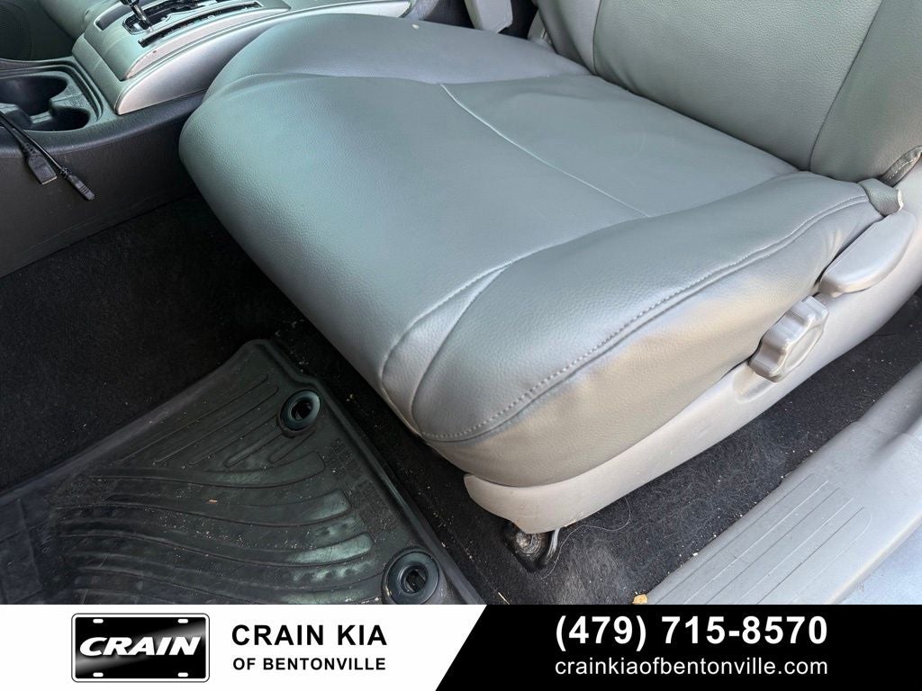 2014 Toyota Tacoma Base V6 - 4WD / CLEAN CARFAX HISTORY