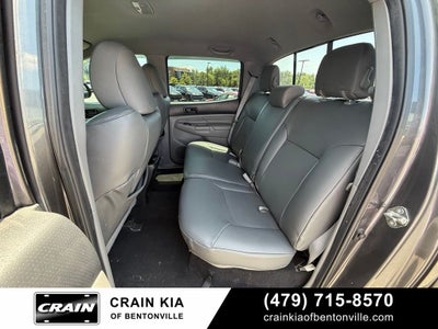 2014 Toyota Tacoma Base V6 - 4WD / CLEAN CARFAX HISTORY