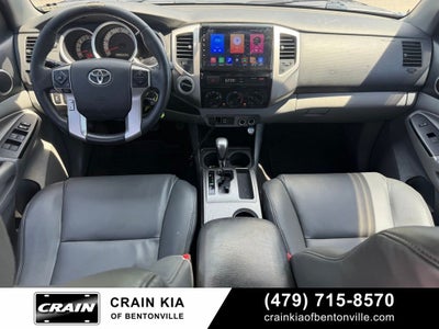 2014 Toyota Tacoma Base V6 - 4WD / CLEAN CARFAX HISTORY
