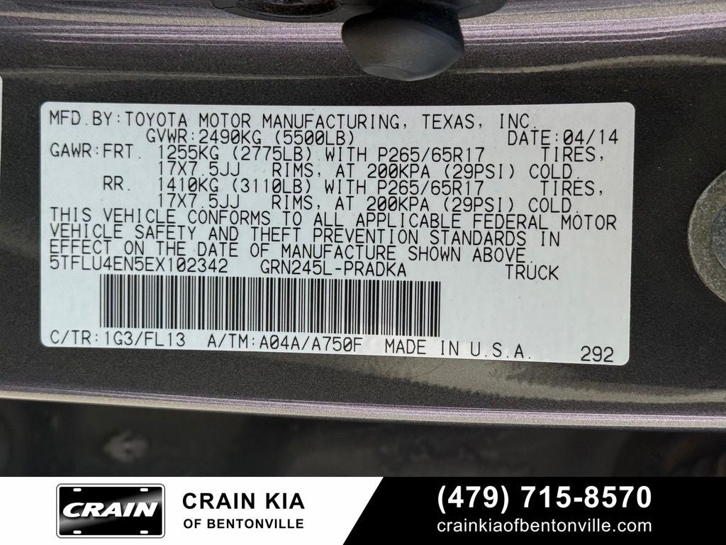2014 Toyota Tacoma Base V6 - 4WD / CLEAN CARFAX HISTORY