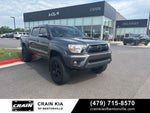 2014 Toyota Tacoma Base V6 - 4WD / CLEAN CARFAX HISTORY