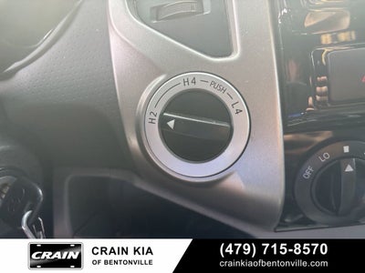 2014 Toyota Tacoma Base V6 - 4WD / CLEAN CARFAX HISTORY