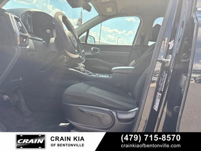 2022 Kia Sorento LX - AWD / CLEAN CARFAX