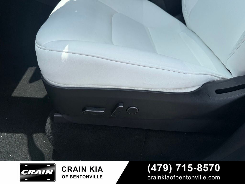 2021 Tesla Model Y Long Range - AWD / CLEAN CARFAX / ONE OWNER