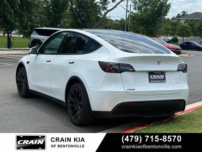 2021 Tesla Model Y Long Range - AWD / CLEAN CARFAX / ONE OWNER