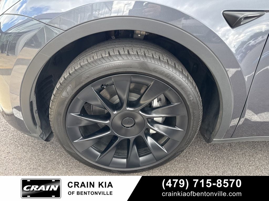 2023 Tesla Model Y Long Range - HW4 / AWD / CLEAN CARFAX / ONE OWNER