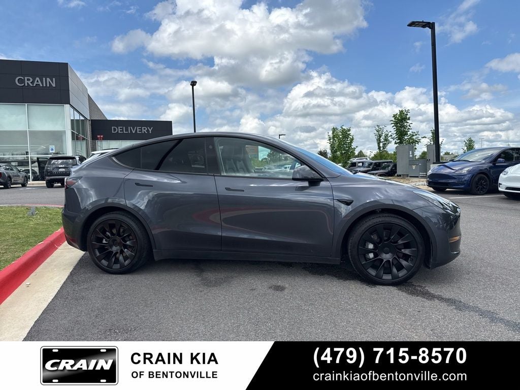 2023 Tesla Model Y Long Range - HW4 / AWD / CLEAN CARFAX / ONE OWNER