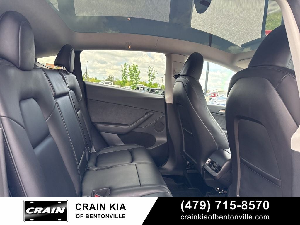 2023 Tesla Model Y Long Range - HW4 / AWD / CLEAN CARFAX / ONE OWNER