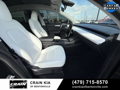 2023 Tesla Model Y Long Range - AWD / 3RD ROW / CLEAN CARFAX / 1 OWNER