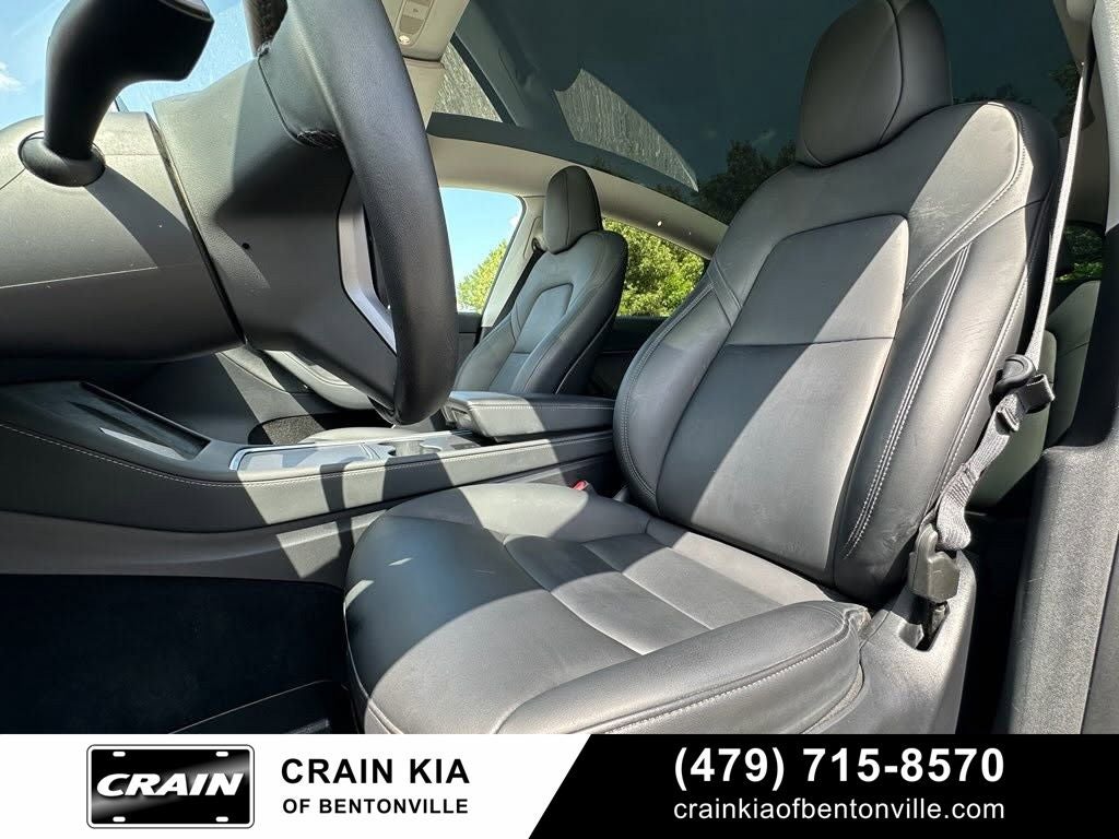 2023 Tesla Model Y Long Range - AWD / CLEAN CARFAX / ONE OWNER