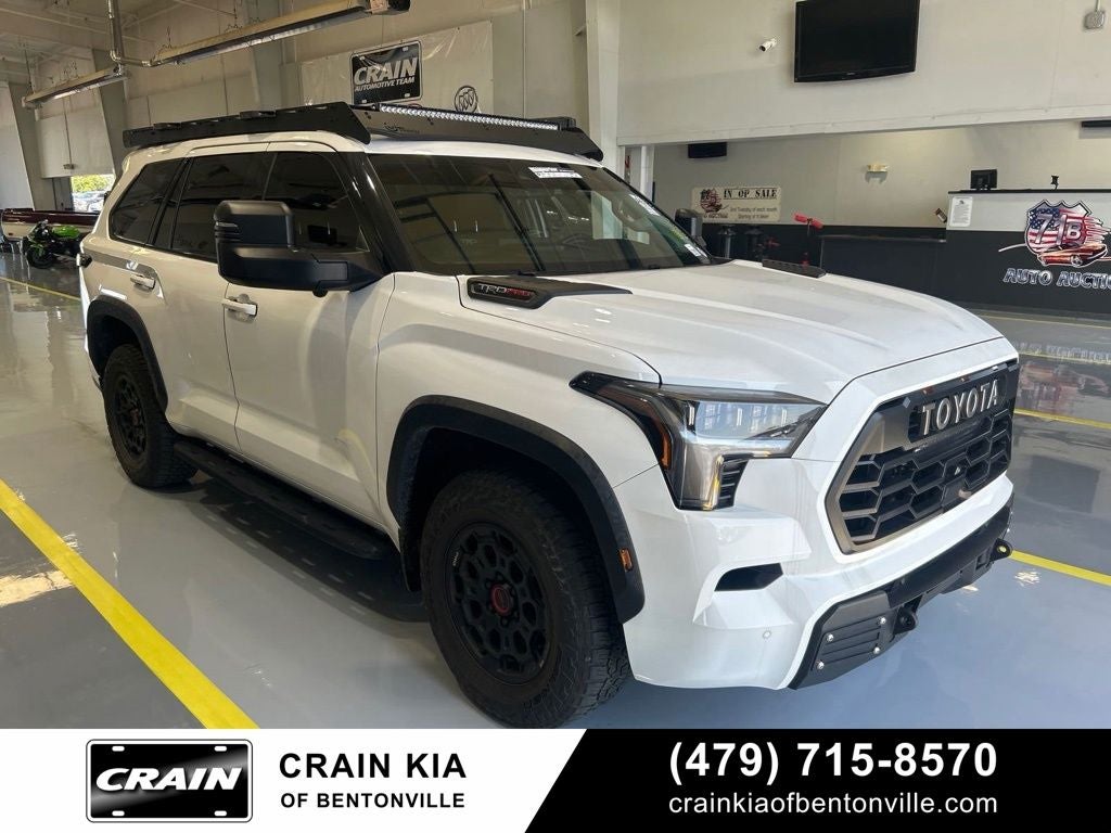 2023 Toyota Sequoia TRD Pro - 4WD / SUNROOF / CLEAN CARFAX
