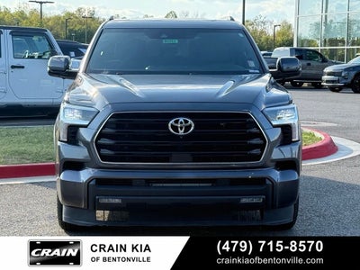 2025 Toyota Sequoia SR5 - 4WD / CLEAN CARFAX / ONE OWNER