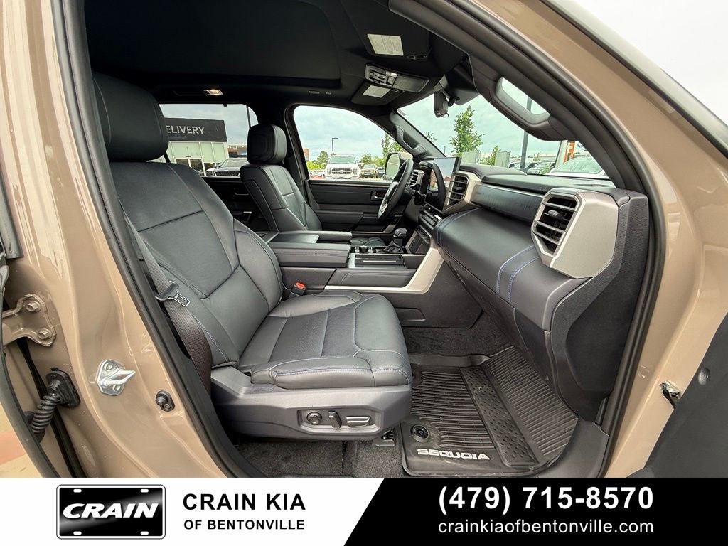 2026 Toyota Sequoia Platinum - 4WD / PANORAMIC SUNROOF / ONE OWNER