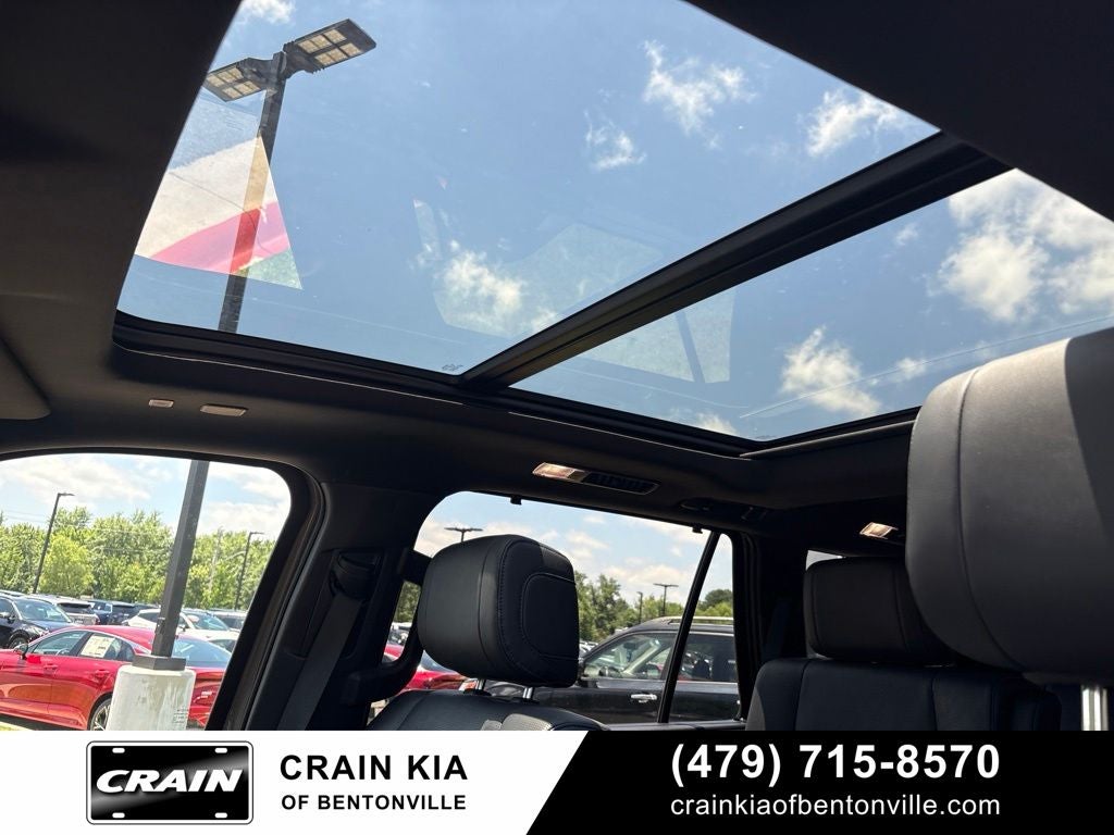 2026 Toyota Sequoia Platinum - 4WD / PANORAMIC SUNROOF / ONE OWNER