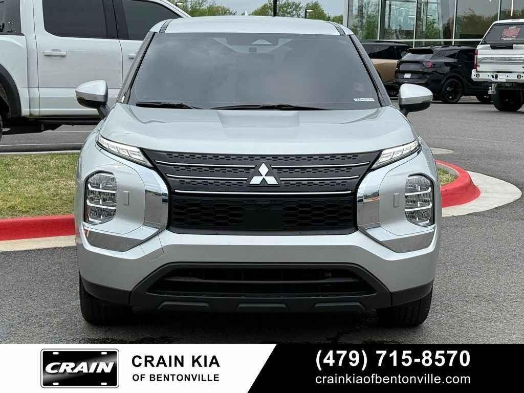 2024 Mitsubishi Outlander ES - 4WD / CLEAN CARFAX HISTORY