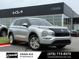 2024 Mitsubishi Outlander ES - 4WD / CLEAN CARFAX HISTORY