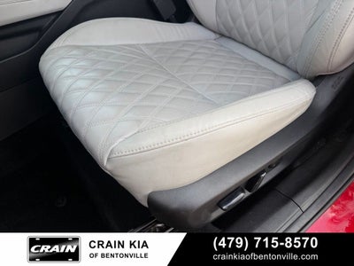 2023 Mitsubishi Outlander SEL - 4WD / CLEAN CARFAX