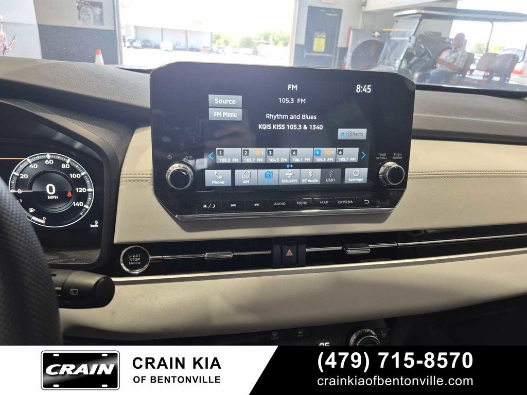 2023 Mitsubishi Outlander SEL - 4WD / CLEAN CARFAX