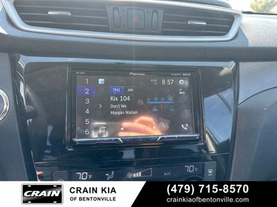 2016 Nissan Rogue SV - AWD / CLEAN CARFAX