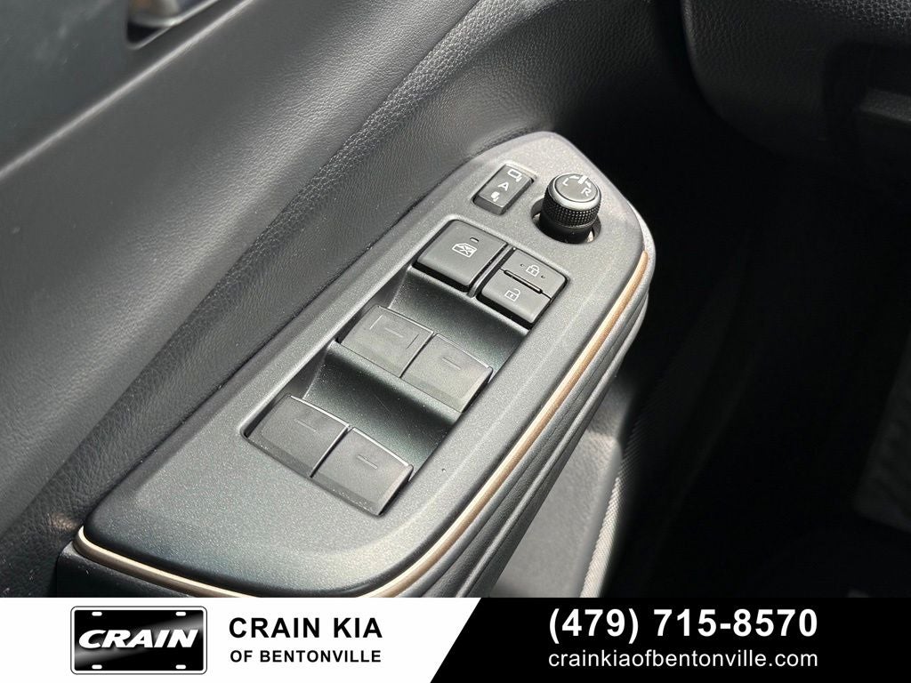 2023 Toyota Crown XLE - AWD / CLEAN CARFAX