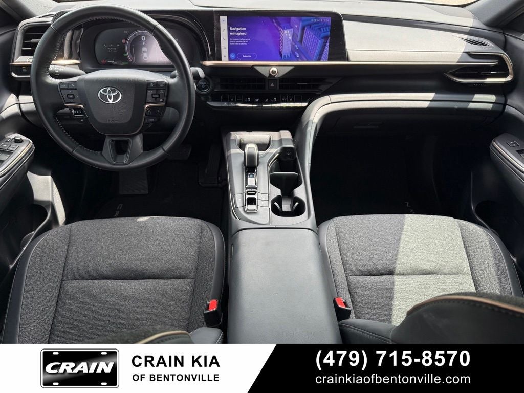 2023 Toyota Crown XLE - AWD / CLEAN CARFAX