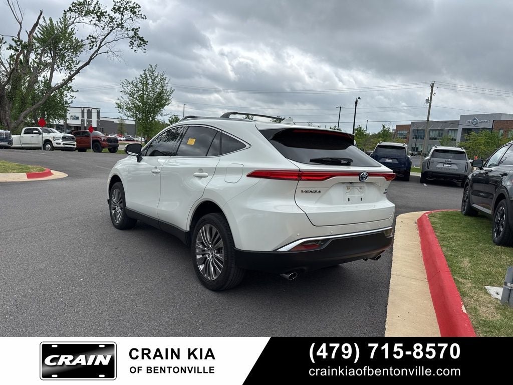 2022 Toyota Venza XLE - AWD