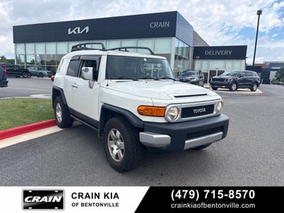 2010 Toyota FJ Cruiser Base - 4WD / CLEAN CARFAX