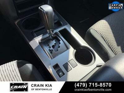 2024 Toyota 4Runner SR5 - 4WD / CLEAN CARFAX / ONE OWNER