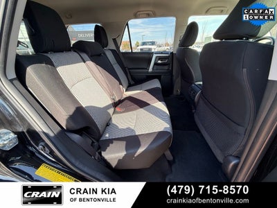 2024 Toyota 4Runner SR5 - 4WD / CLEAN CARFAX / ONE OWNER