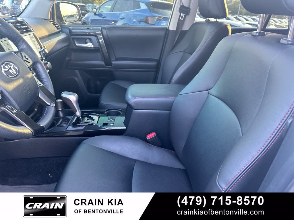 2024 Toyota 4Runner TRD Off-Road Premium 1 OWNER / SUNROOF / CRAWL CONTROL--