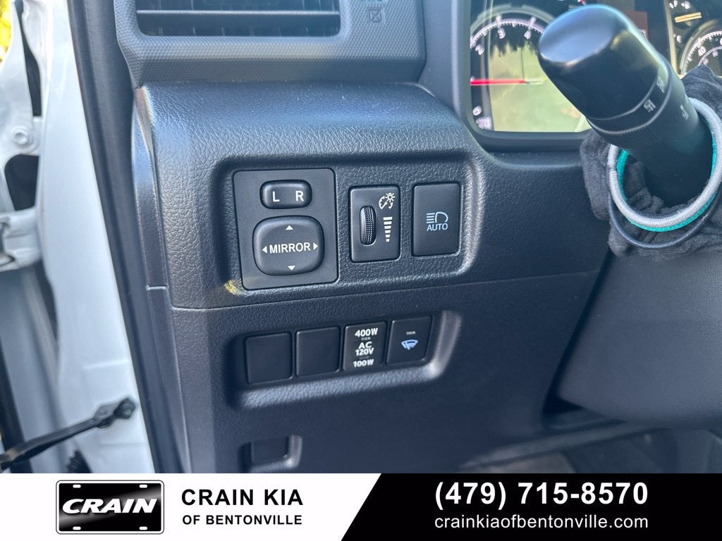 2024 Toyota 4Runner TRD Off-Road Premium 1 OWNER / SUNROOF / CRAWL CONTROL--