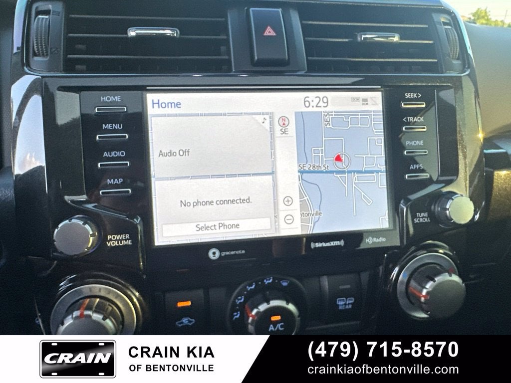 2024 Toyota 4Runner TRD Off-Road Premium 1 OWNER / SUNROOF / CRAWL CONTROL--