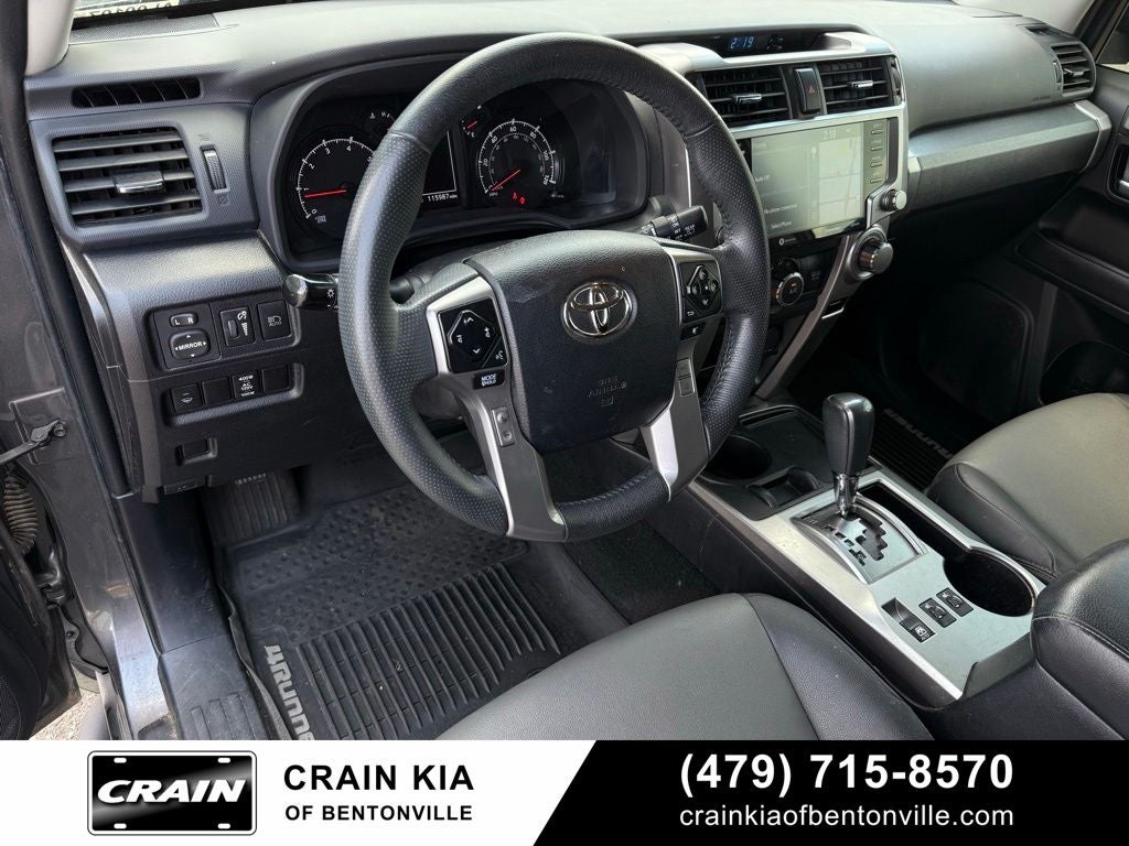 2020 Toyota 4Runner SR5 Premium - SUNROOF / CLEAN CARFAX / PREMIUM
