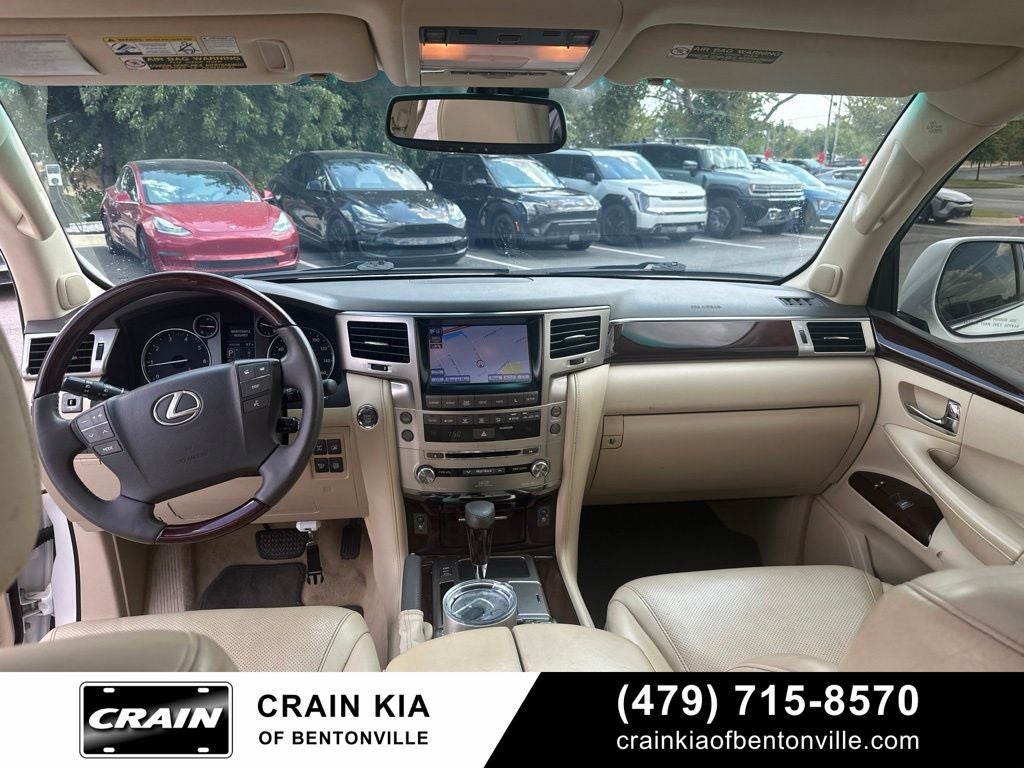 2013 Lexus LX 570 - 4WD / SUNROOF / CLEAN CARFAX