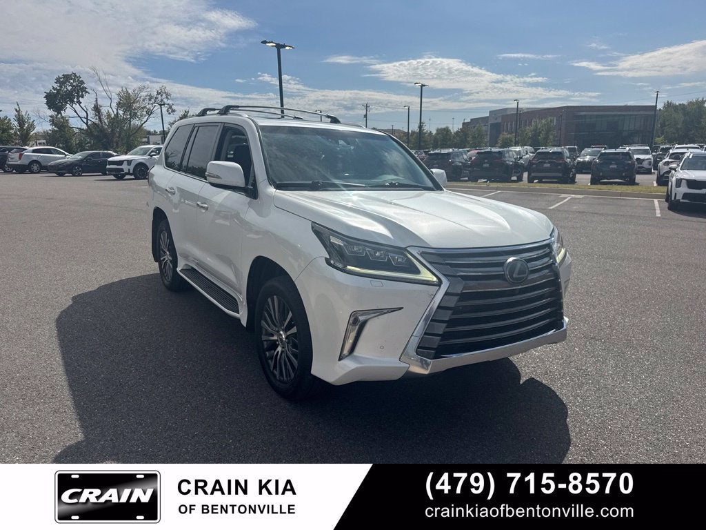 2016 Lexus LX 570 | LUXURY PACKAGE | CLEAN CARFAX!