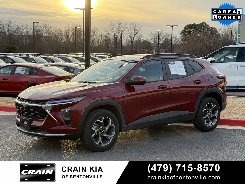 2025 Chevrolet Trax LT - CLEAN CARFAX / ONE OWNER