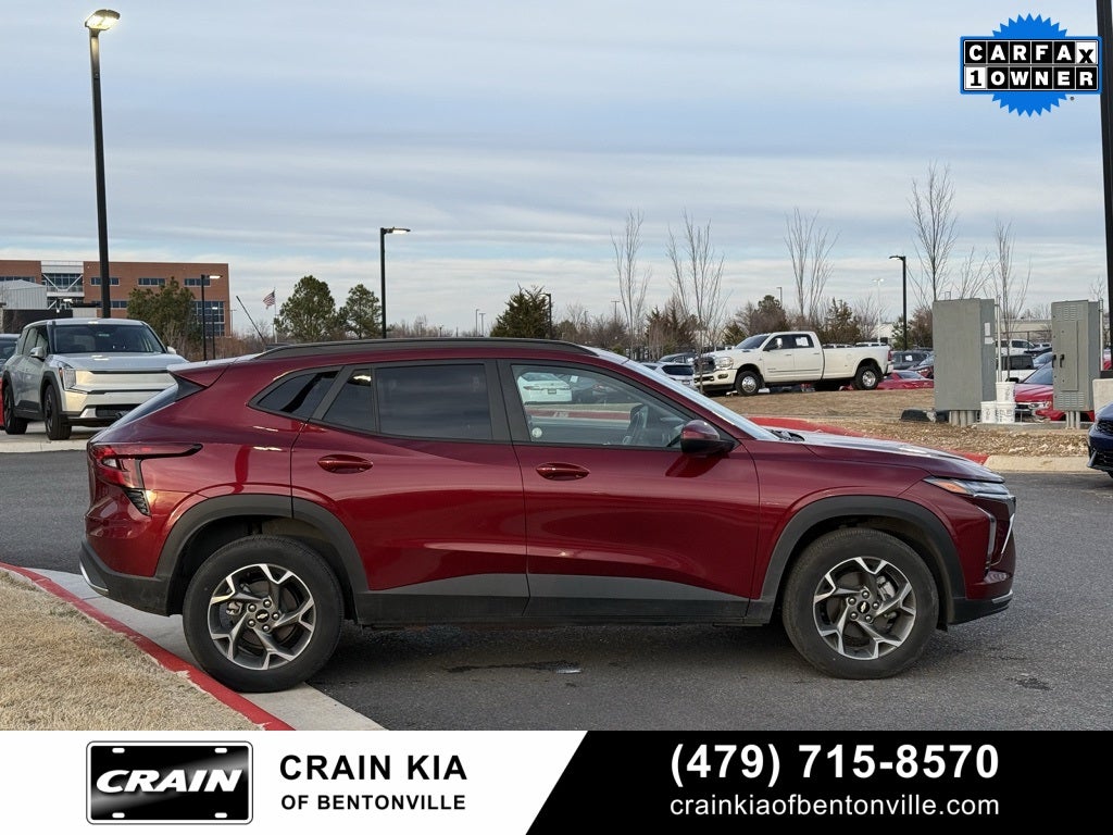 2025 Chevrolet Trax LT - CLEAN CARFAX / ONE OWNER