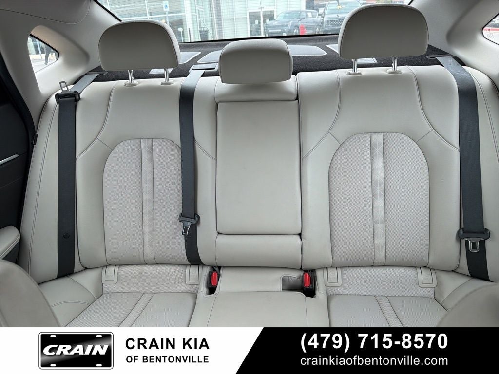 2022 Hyundai Sonata Hybrid Limited - CLEAN CARFAX / 51 HWY MPG / SOLAR PANEL ROOF